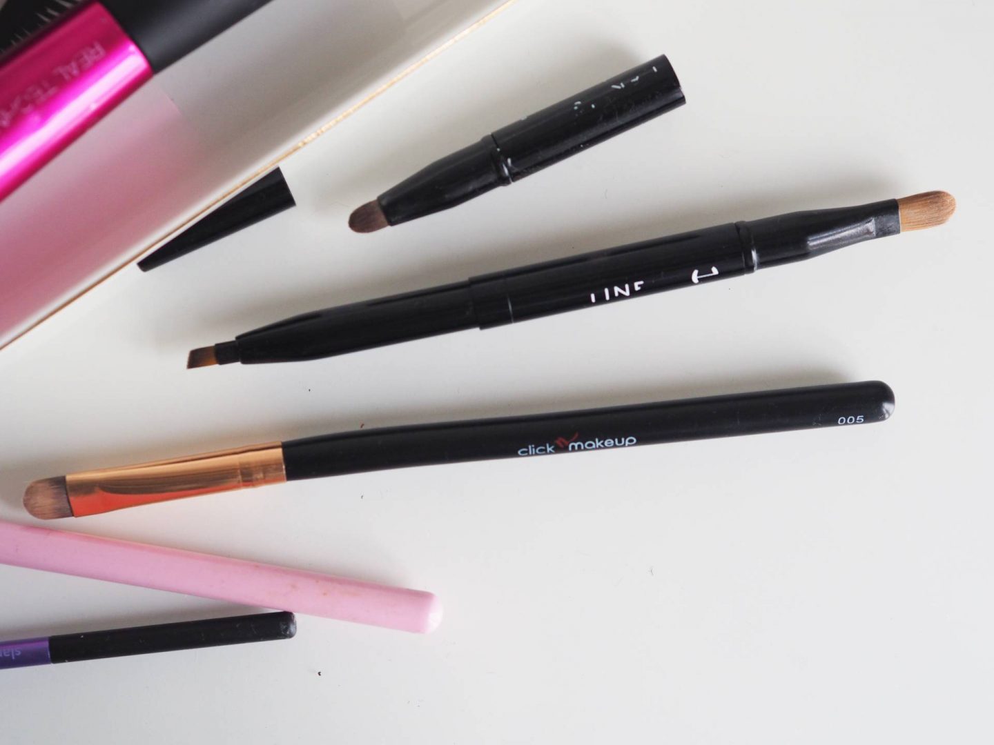 THE ONLY MAKE UP BRUSHES YOU NEED